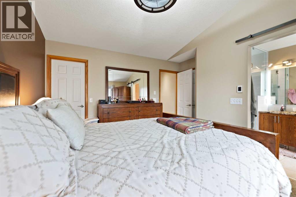 Single Family House Bi-level for Sale in  Coral Keys Villas NE Coral Springs Calgary 
