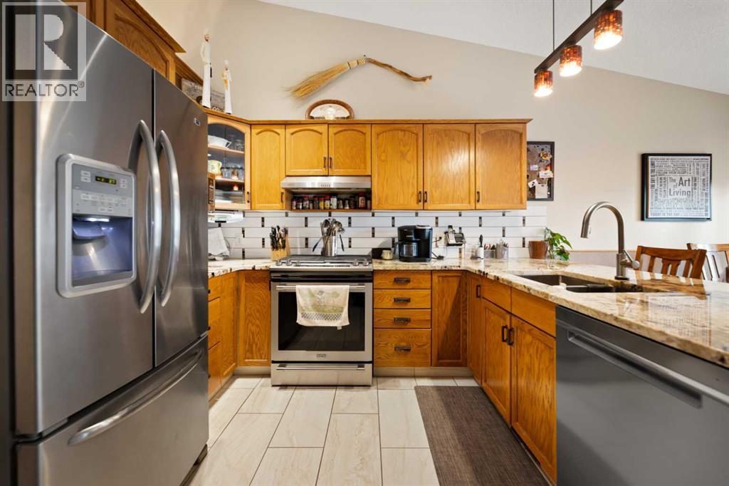 Single Family House Bi-level for Sale in  Coral Keys Villas NE Coral Springs Calgary 