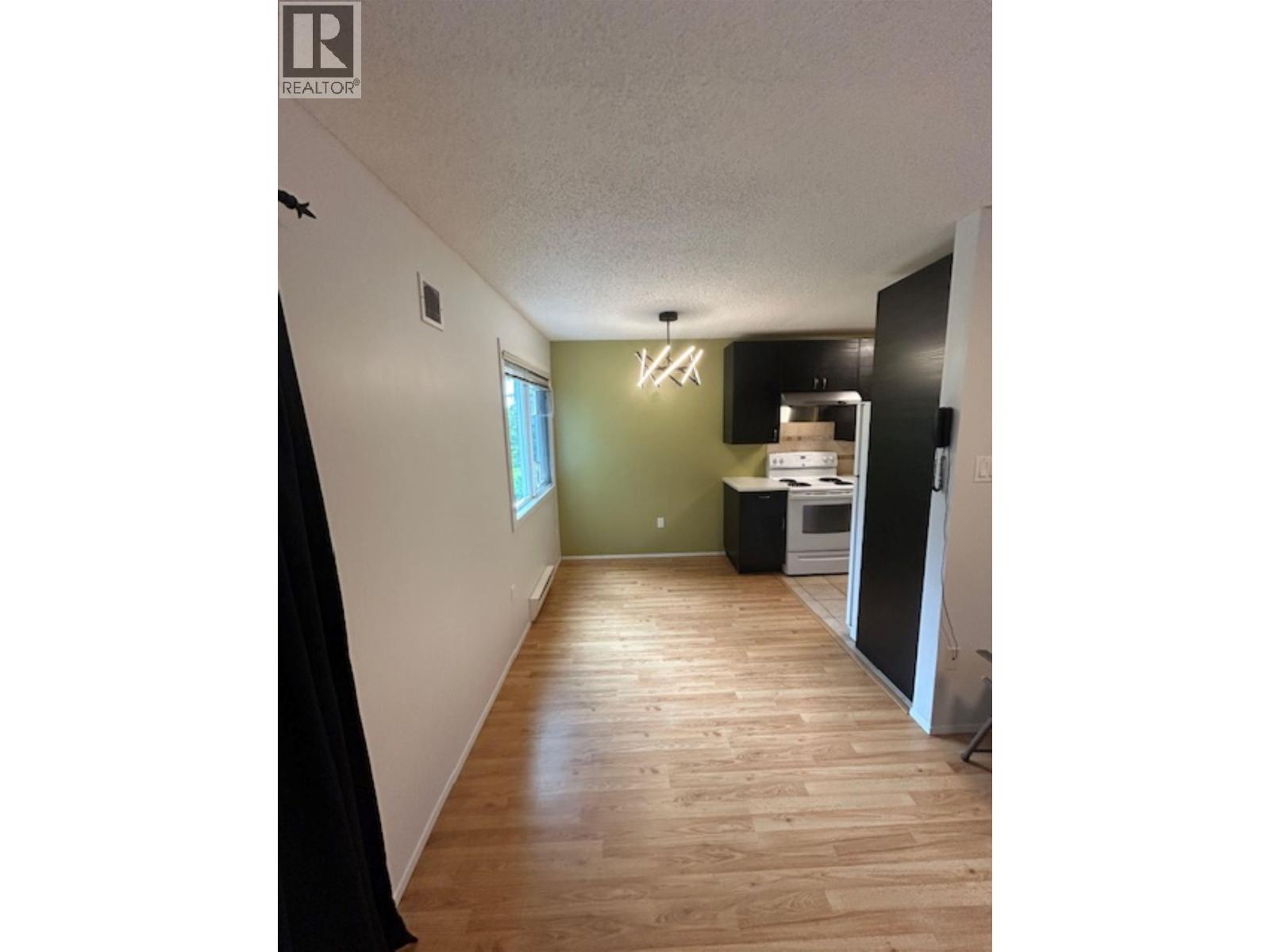Photo 9 of 206 620 Blackford Street, New Westminster BC