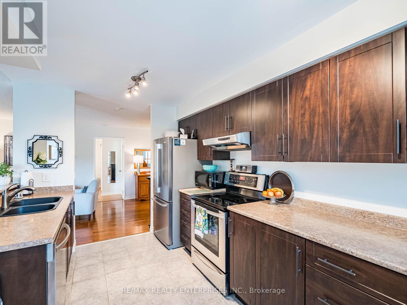 Photo 22 of 303 2300 Parkhaven Boulevard, Oakville ON