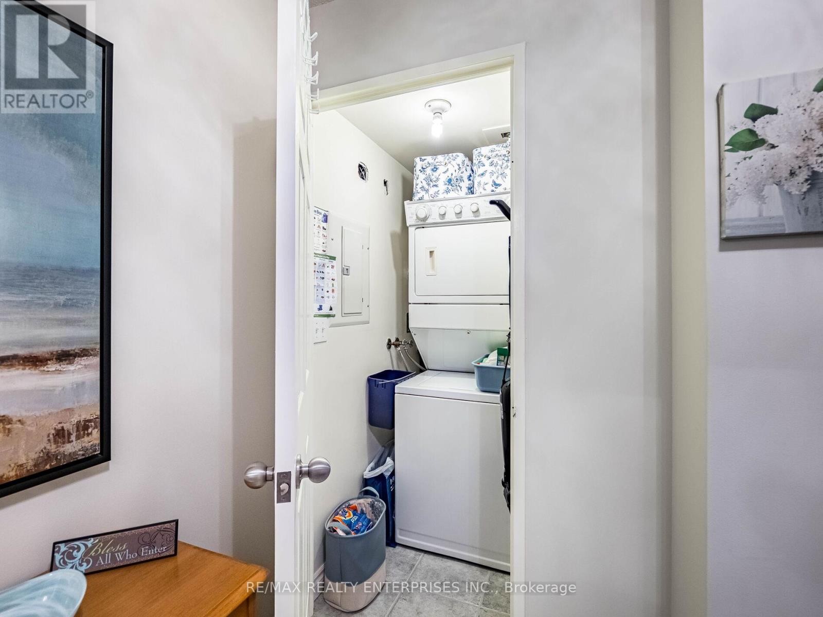 Photo 12 of 303 2300 Parkhaven Boulevard, Oakville ON