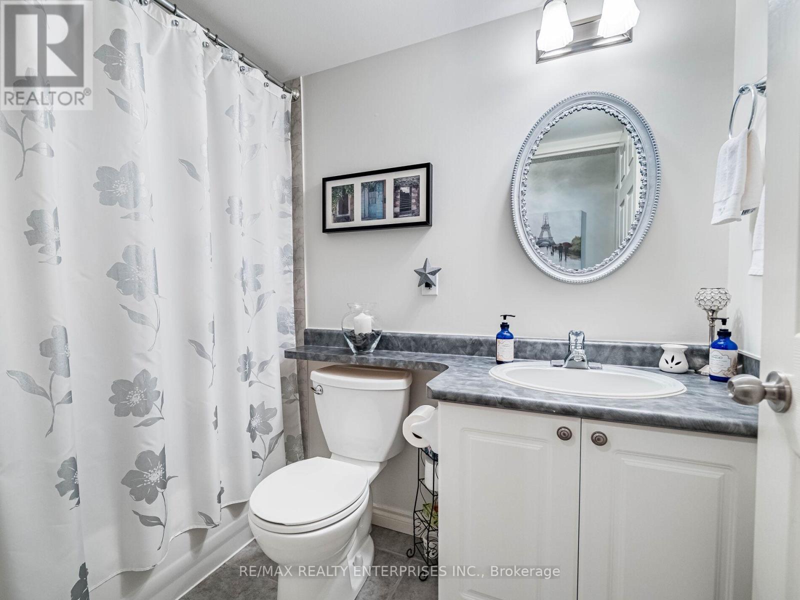 Photo 33 of 303 2300 Parkhaven Boulevard, Oakville ON