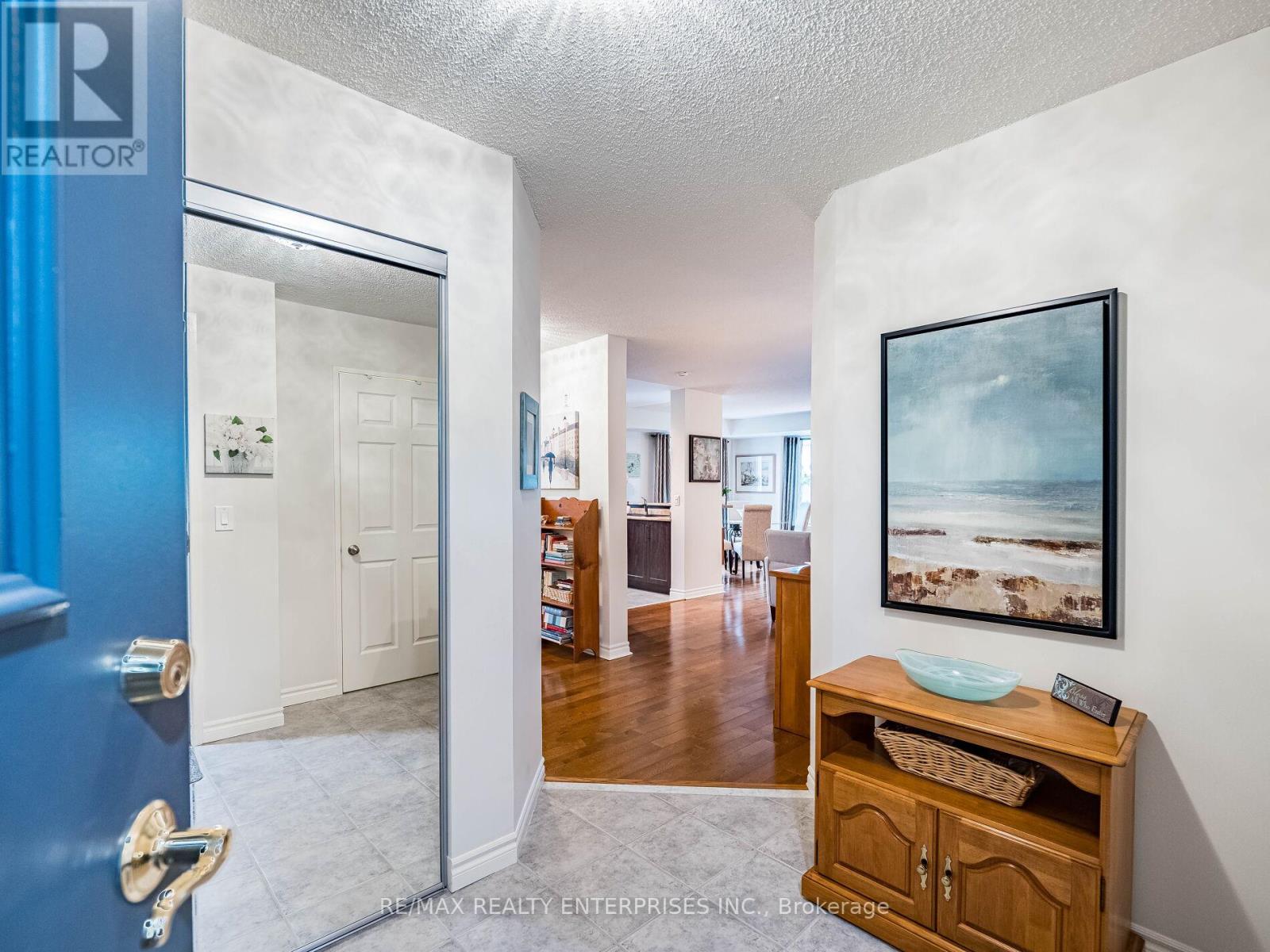 Photo 10 of 303 2300 Parkhaven Boulevard, Oakville ON