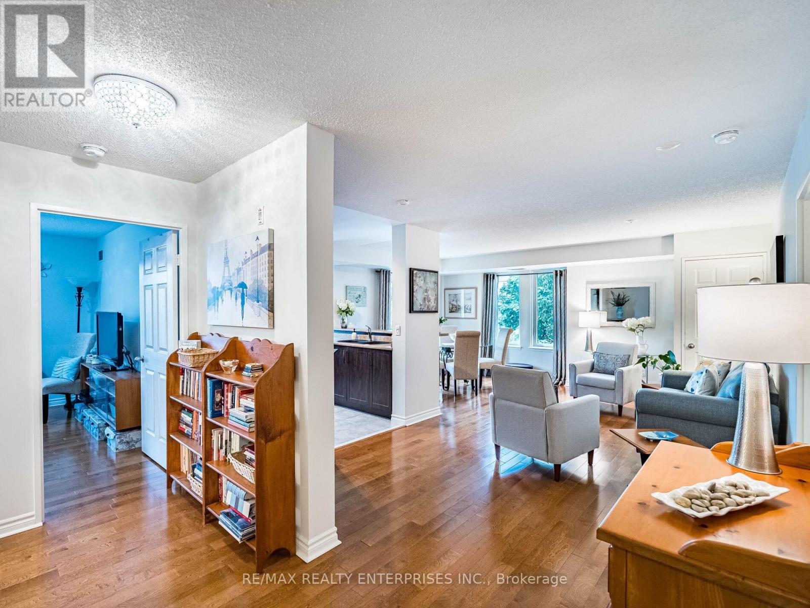 Photo 28 of 303 2300 Parkhaven Boulevard, Oakville ON