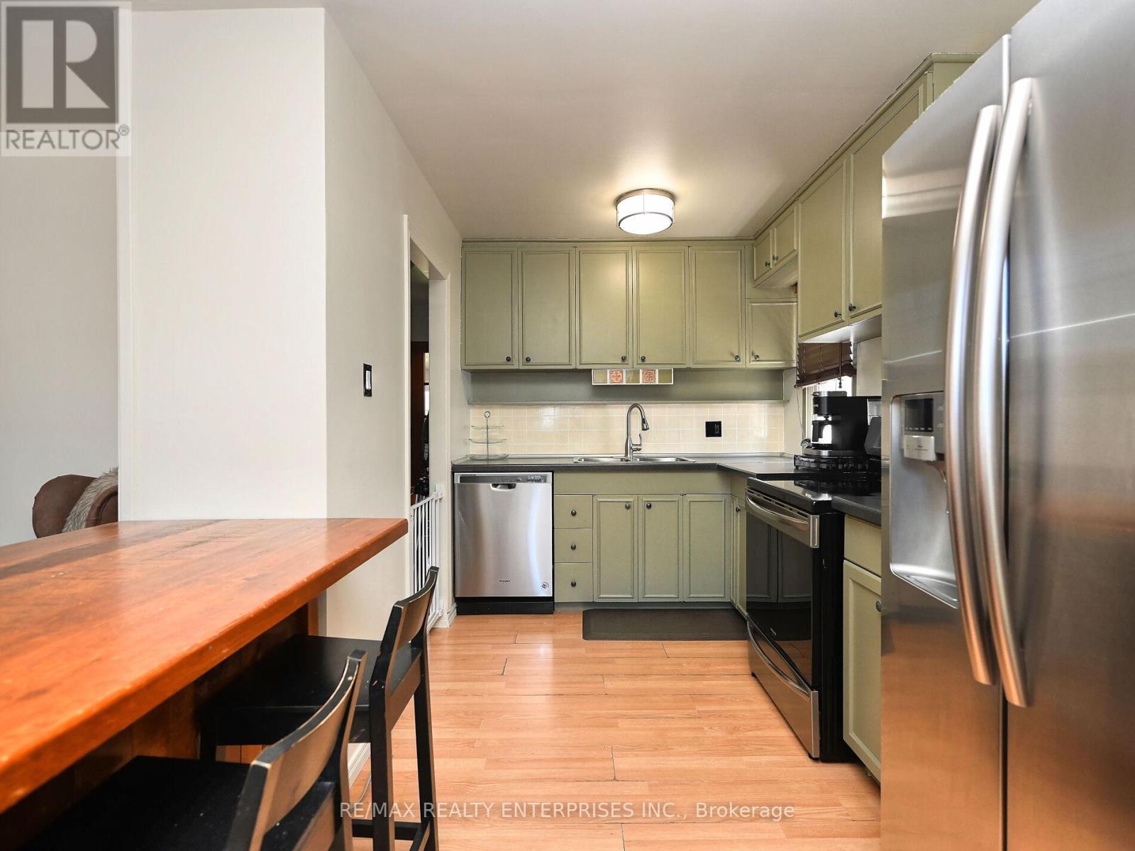 Photo 47 of 13 Avon Park Drive, Toronto ON
