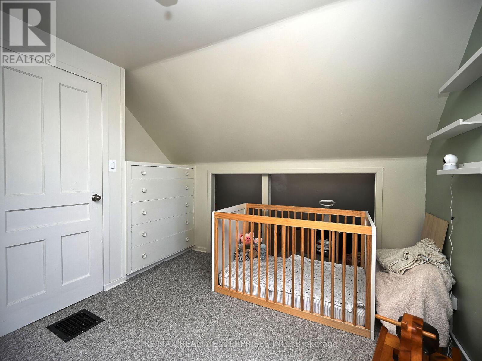 Photo 21 of 13 Avon Park Drive, Toronto ON