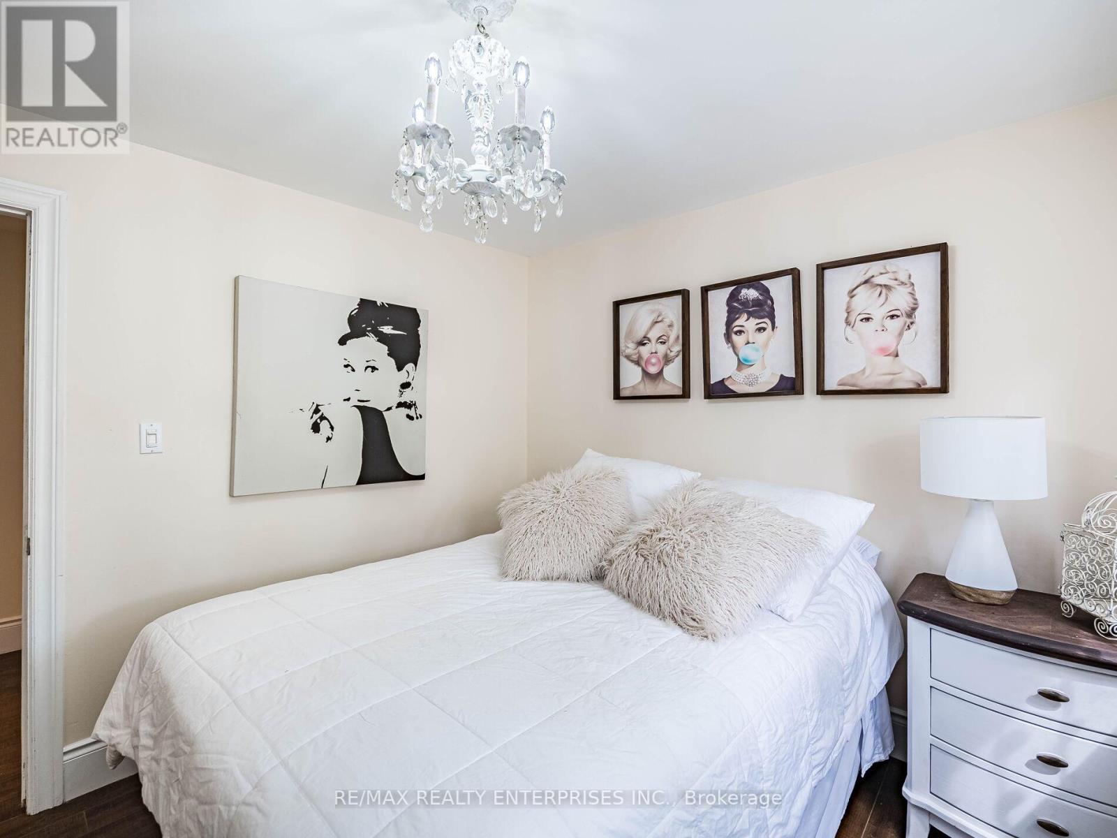 Photo 21 of 8375 Creditview Road, Brampton ON