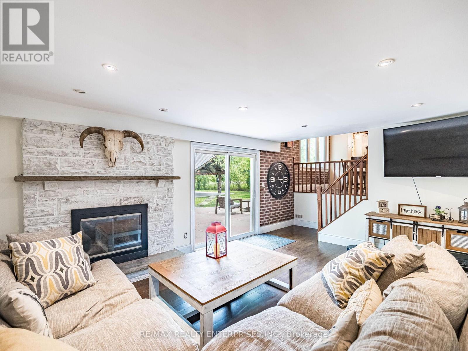 Photo 19 of 8375 Creditview Road, Brampton ON