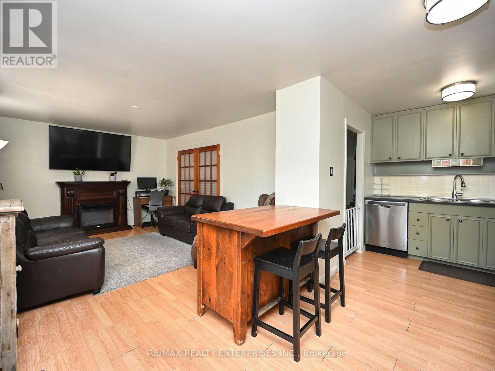 Photo 43 of 13 Avon Park Drive, Toronto ON