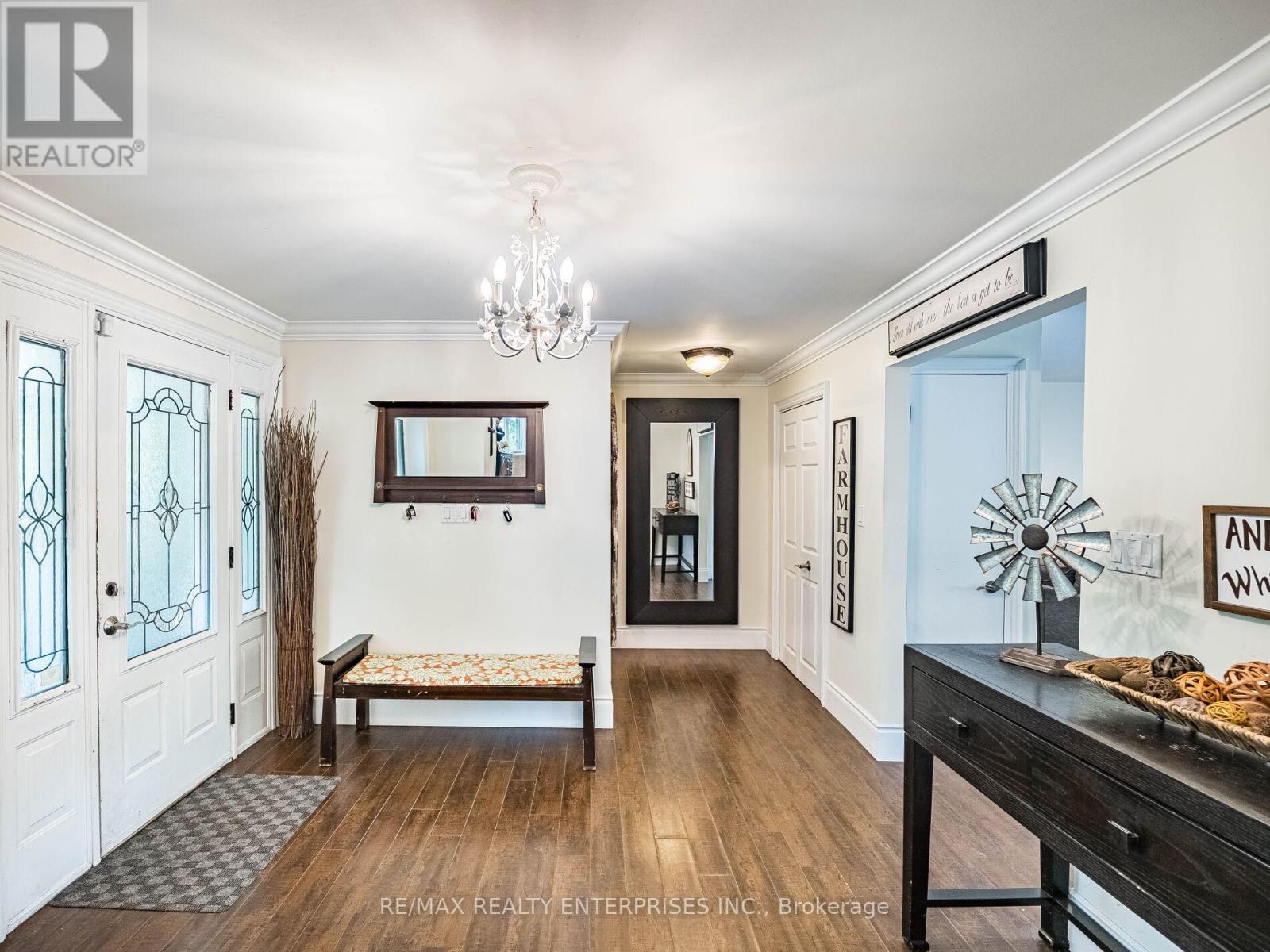 Photo 8 of 8375 Creditview Road, Brampton ON