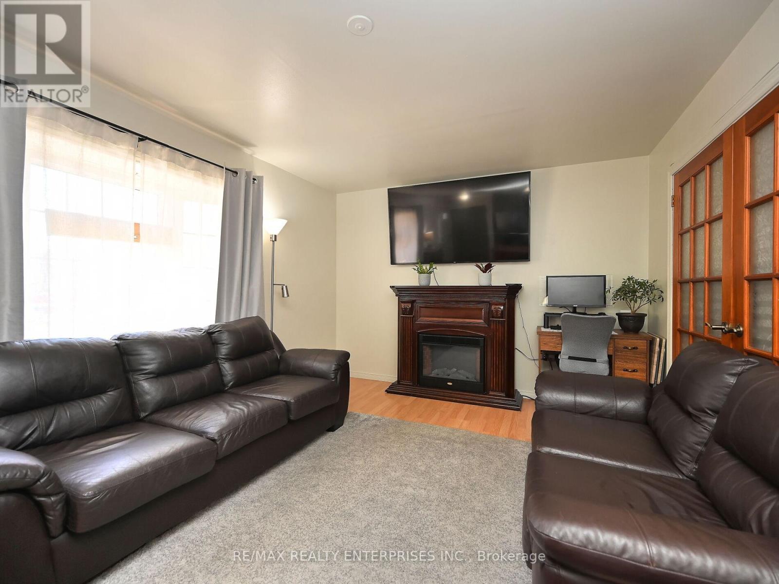 Photo 45 of 13 Avon Park Drive, Toronto ON