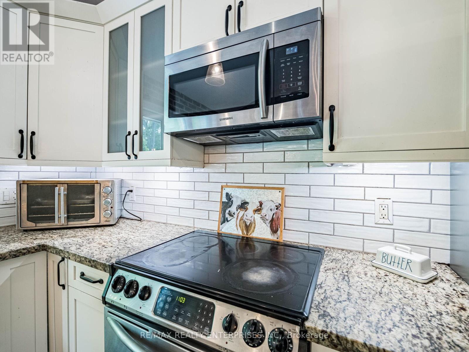 Photo 16 of 8375 Creditview Road, Brampton ON