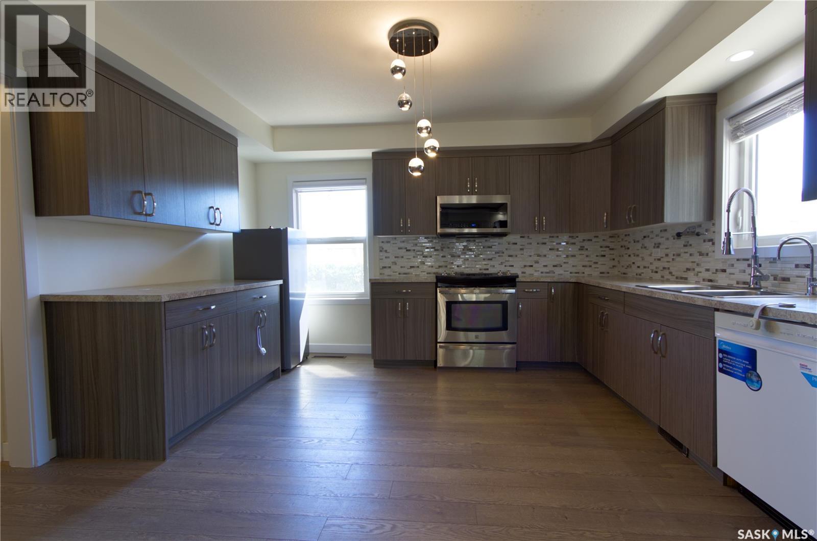 Photo 11 of 2475 Francis Street, Regina SK