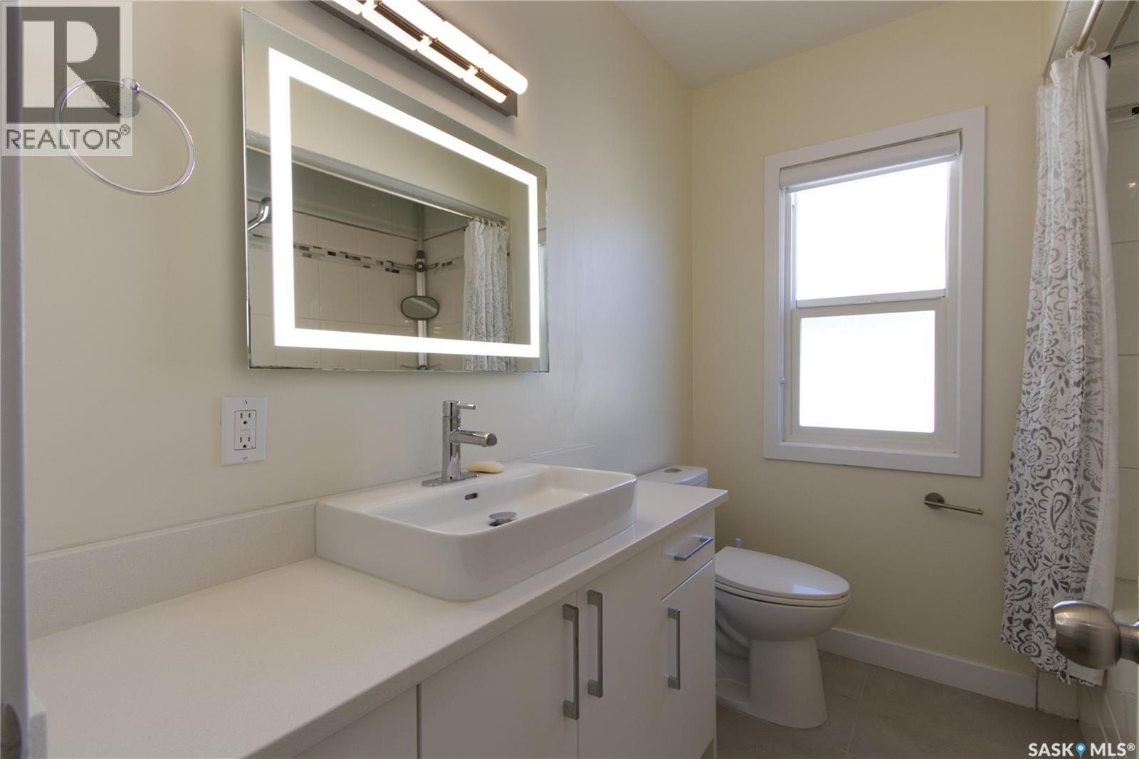 Photo 14 of 2475 Francis Street, Regina SK