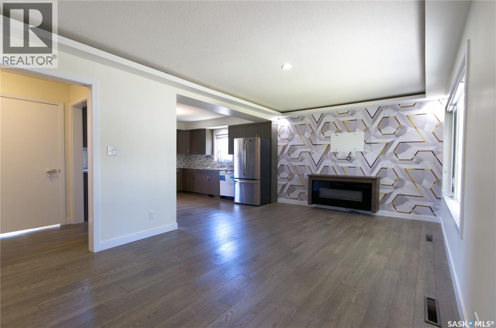 Photo 5 of 2475 Francis Street, Regina SK