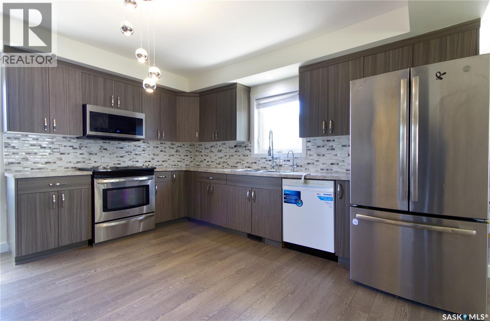 Photo 9 of 2475 Francis Street, Regina SK