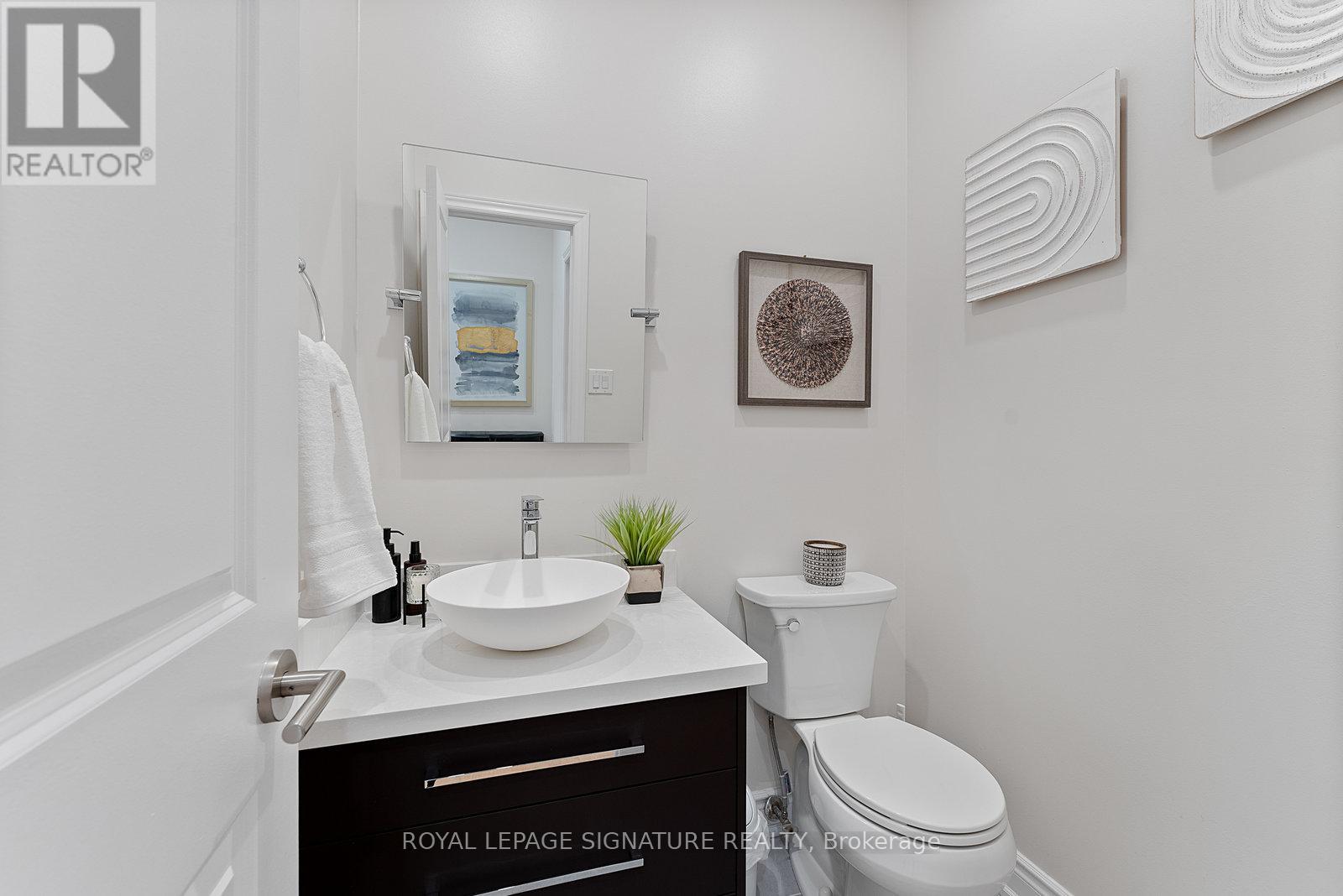 Photo 18 of 35 Mallory Avenue, Markham ON
