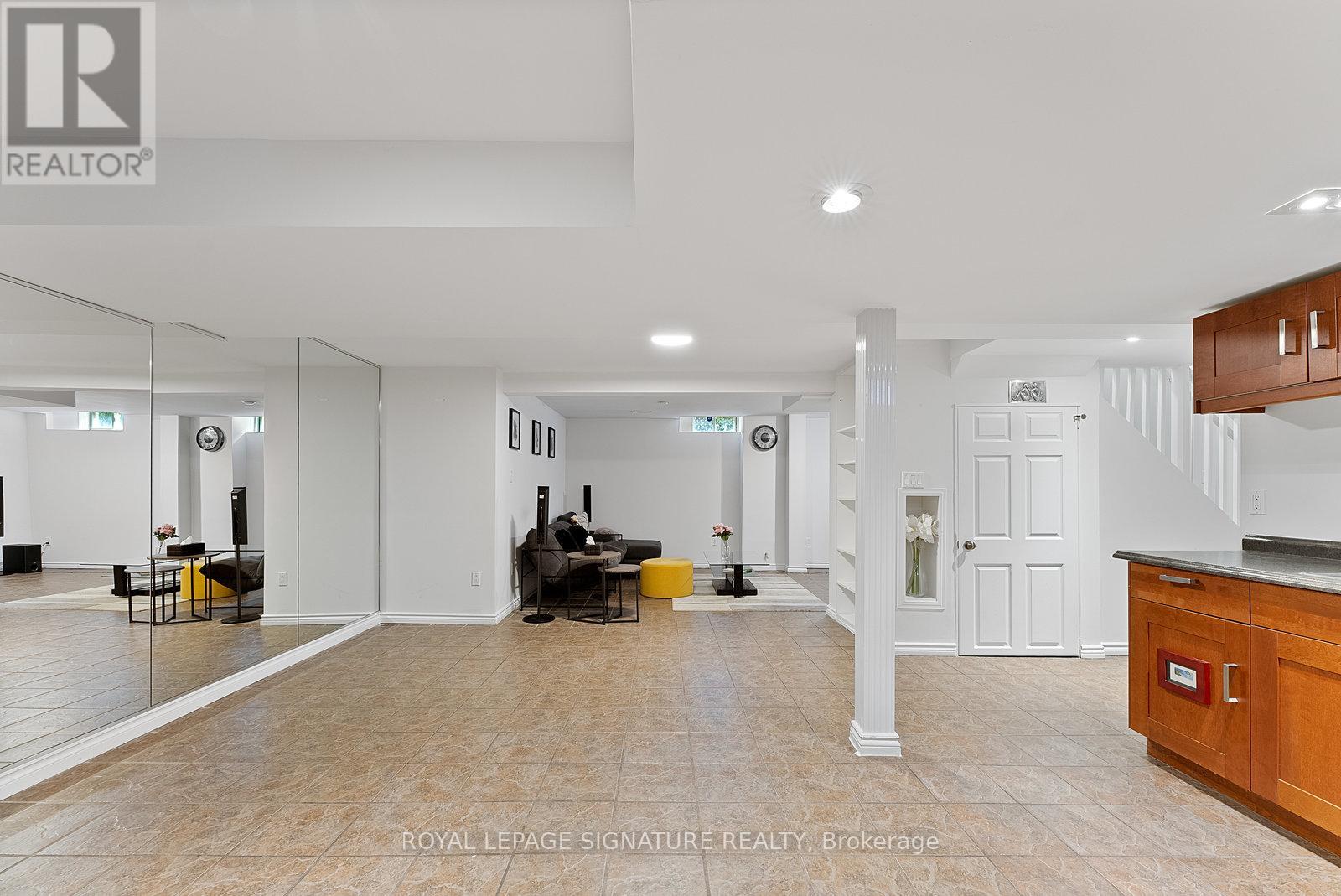 Photo 40 of 35 Mallory Avenue, Markham ON