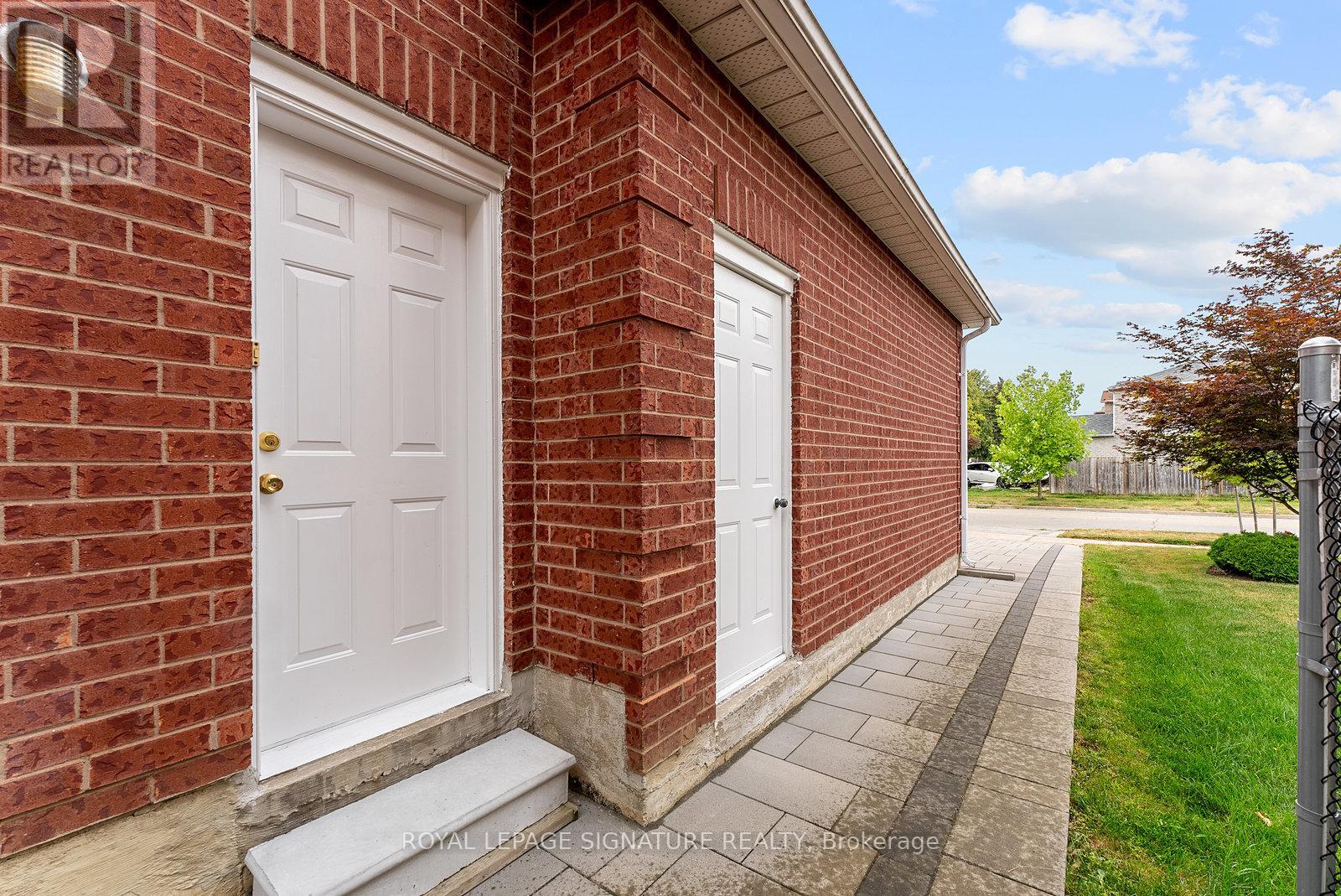 Photo 49 of 35 Mallory Avenue, Markham ON
