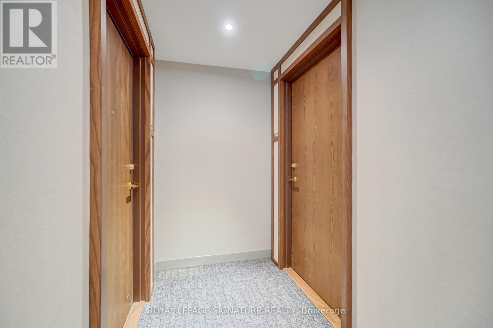 Photo 14 of 4715 1000 Portage Parkway, Vaughan ON