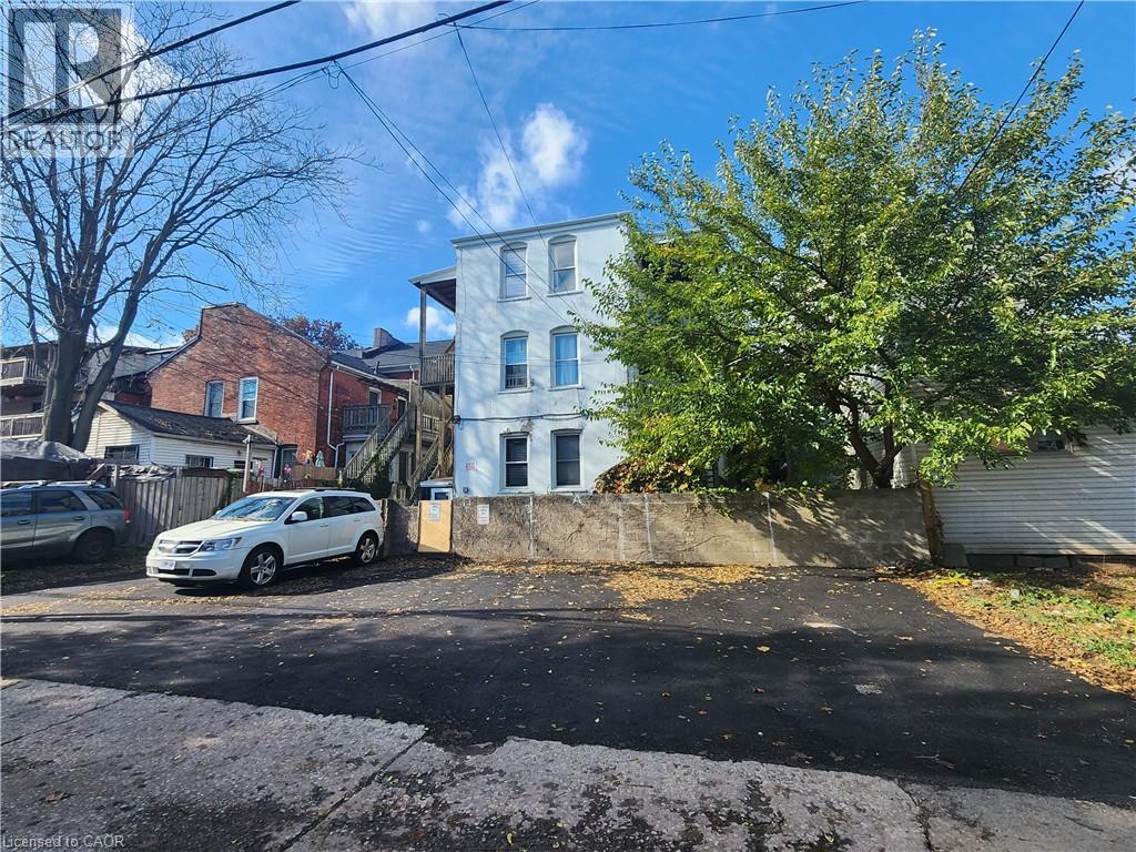 Photo 7 of 25 West Avenue S Unit A, Hamilton ON