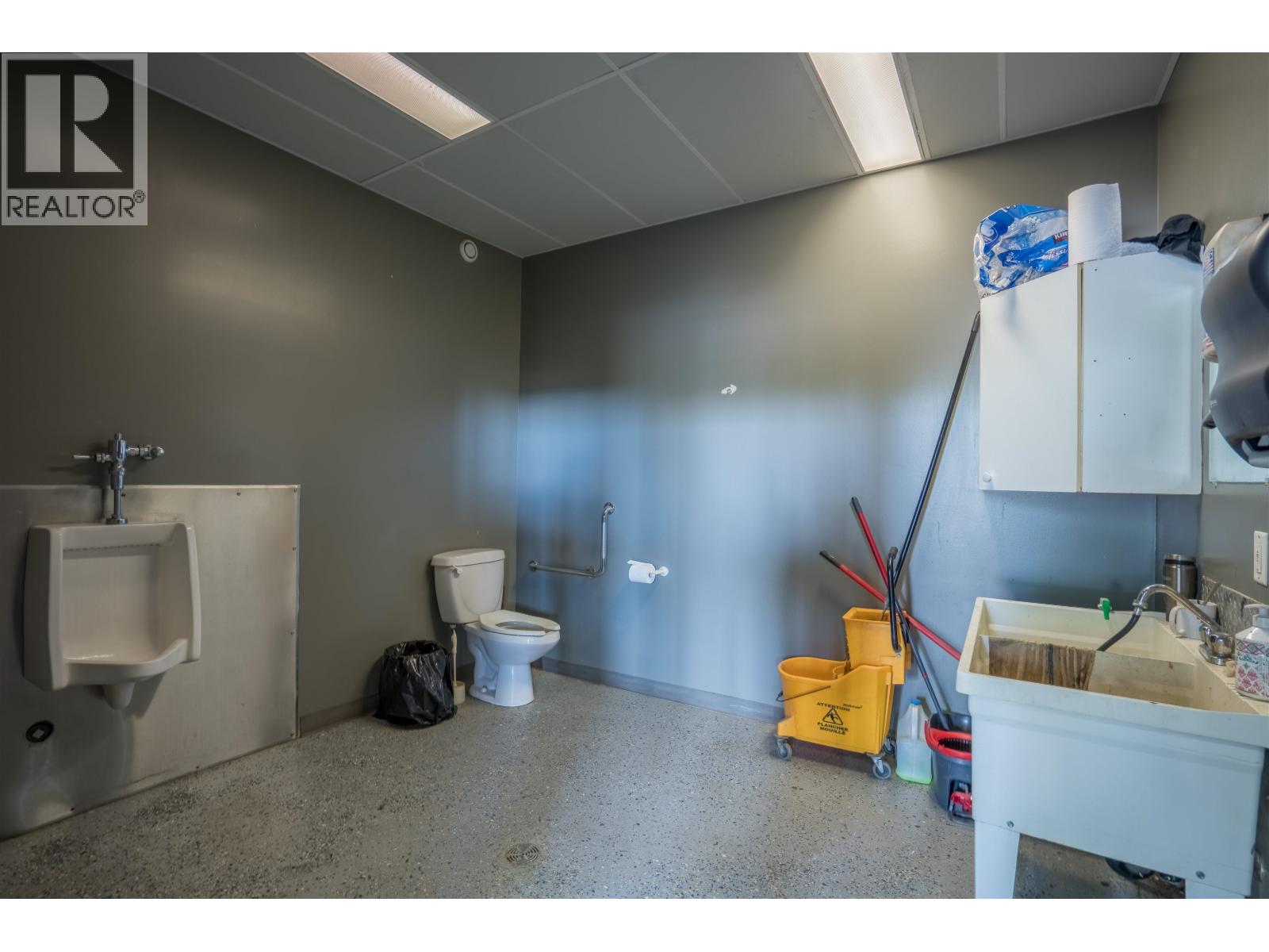 Photo 2 of 9064 Milwaukee Way, Prince George BC