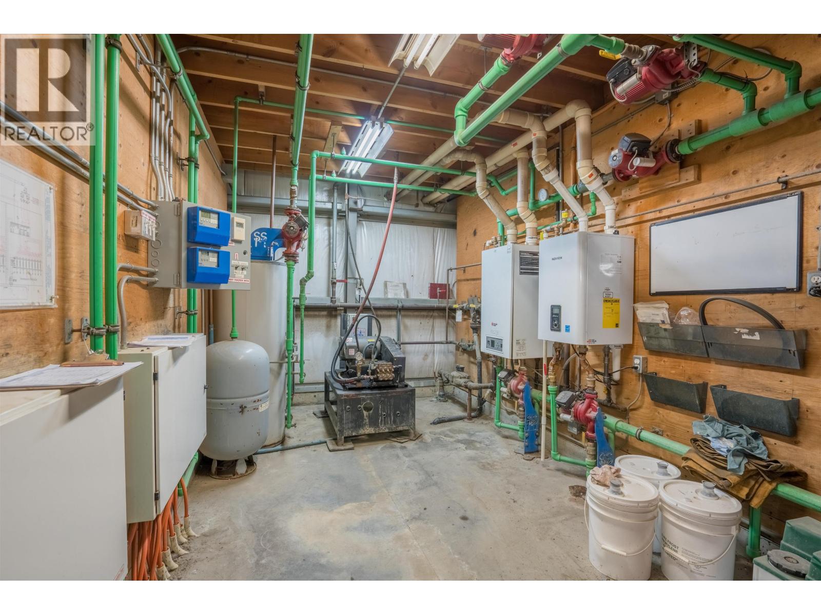 Photo 11 of 9064 Milwaukee Way, Prince George BC