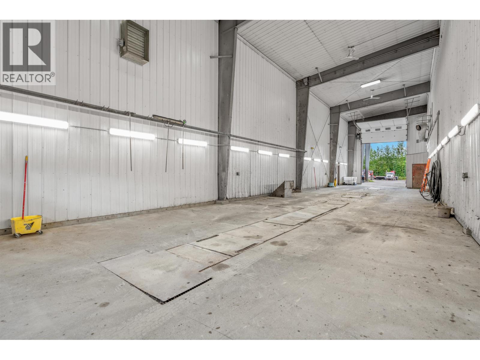 Photo 13 of 9064 Milwaukee Way, Prince George BC