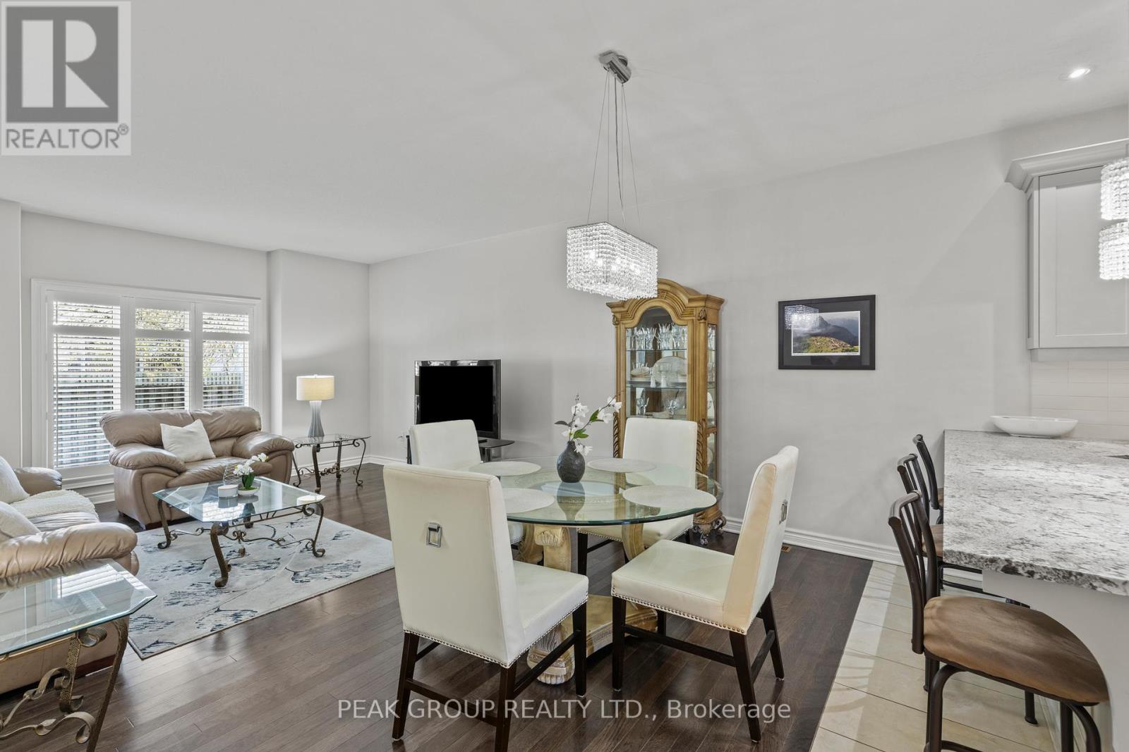 Photo 13 of 20 4399 Montrose Road, Niagara Falls ON