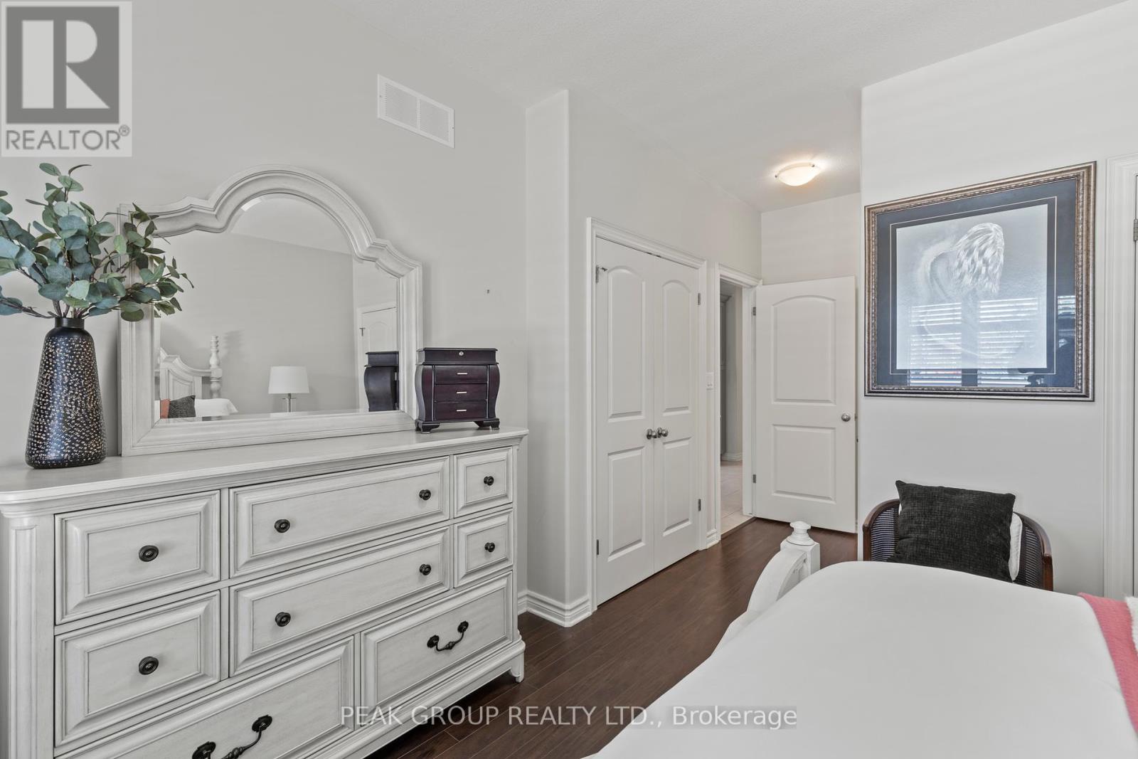 Photo 21 of 20 4399 Montrose Road, Niagara Falls ON