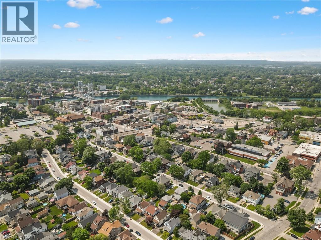 Photo 42 of 48 Grove Street, Welland ON