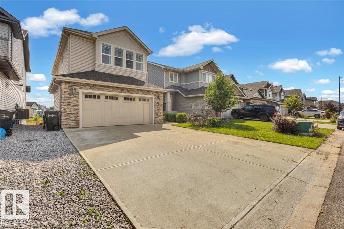 Photo 5 of 817 Eagleson Link Li Nw, Edmonton AB