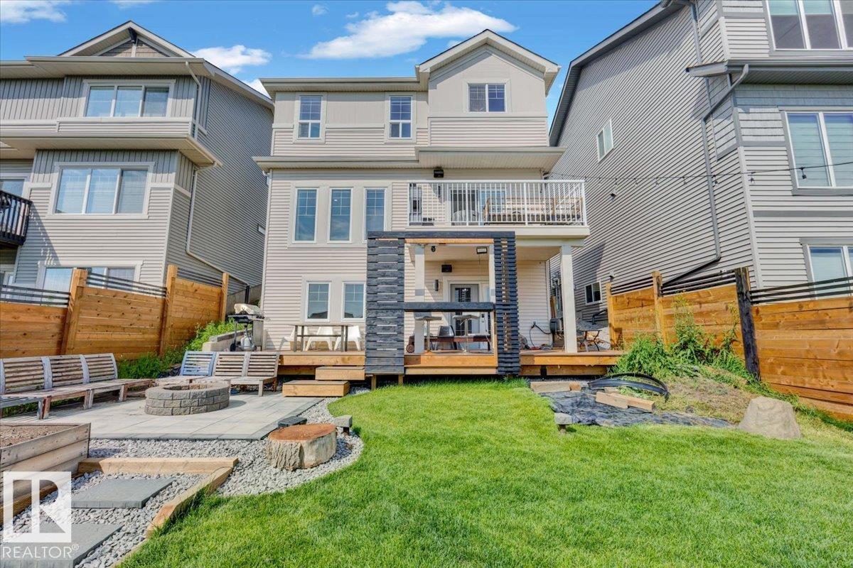 Photo 13 of 817 Eagleson Link Li Nw, Edmonton AB