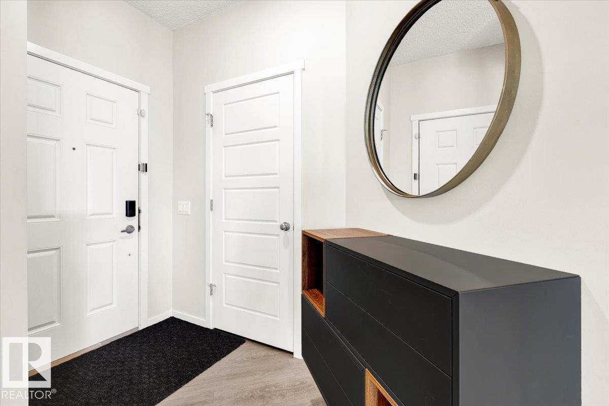 Photo 7 of 817 Eagleson Link Li Nw, Edmonton AB