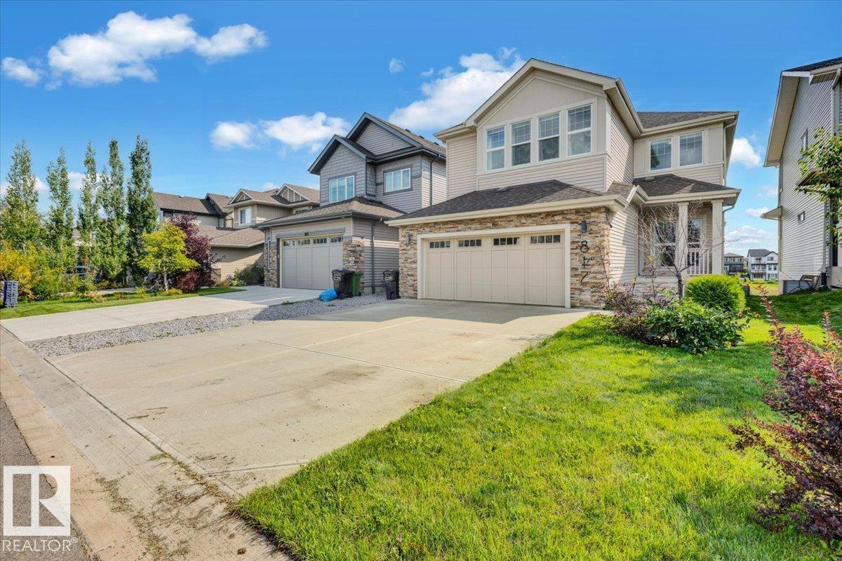 Photo 17 of 817 Eagleson Link Li Nw, Edmonton AB