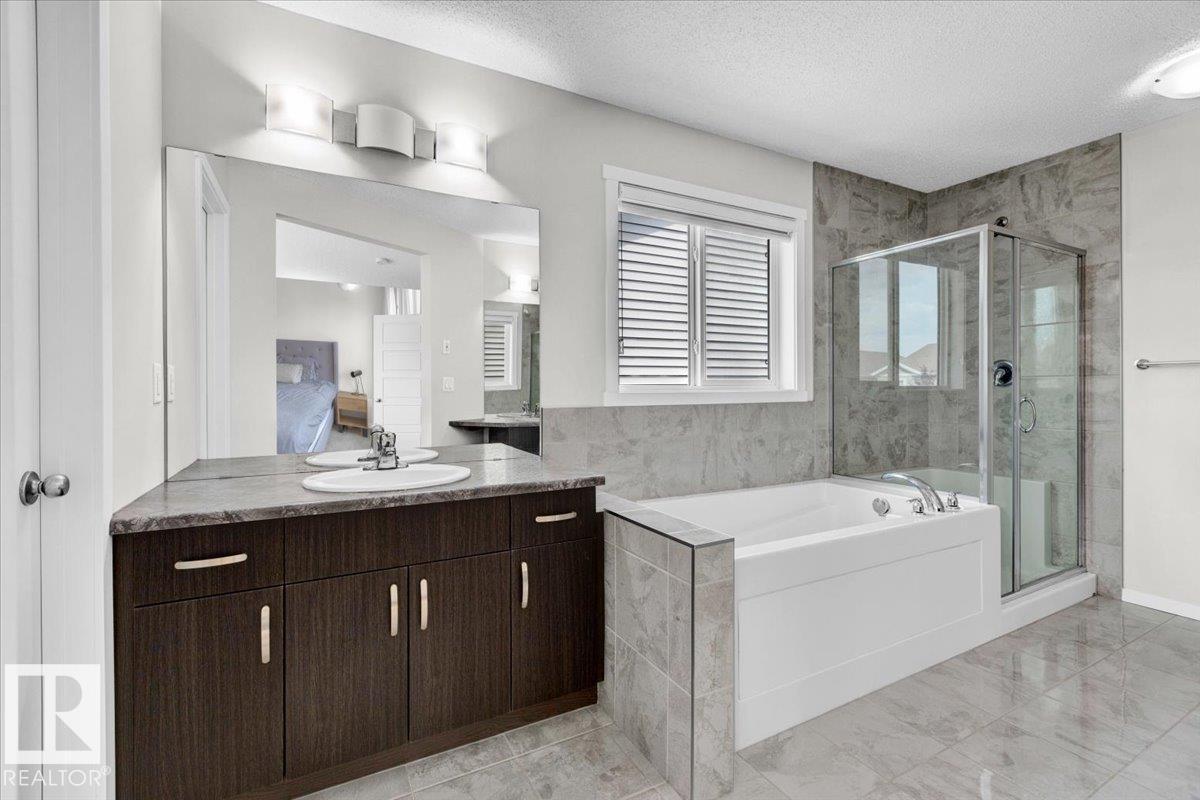 Photo 61 of 817 Eagleson Link Li Nw, Edmonton AB