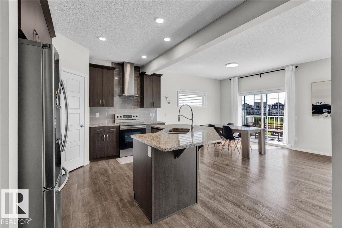 Photo 20 of 817 Eagleson Link Li Nw, Edmonton AB