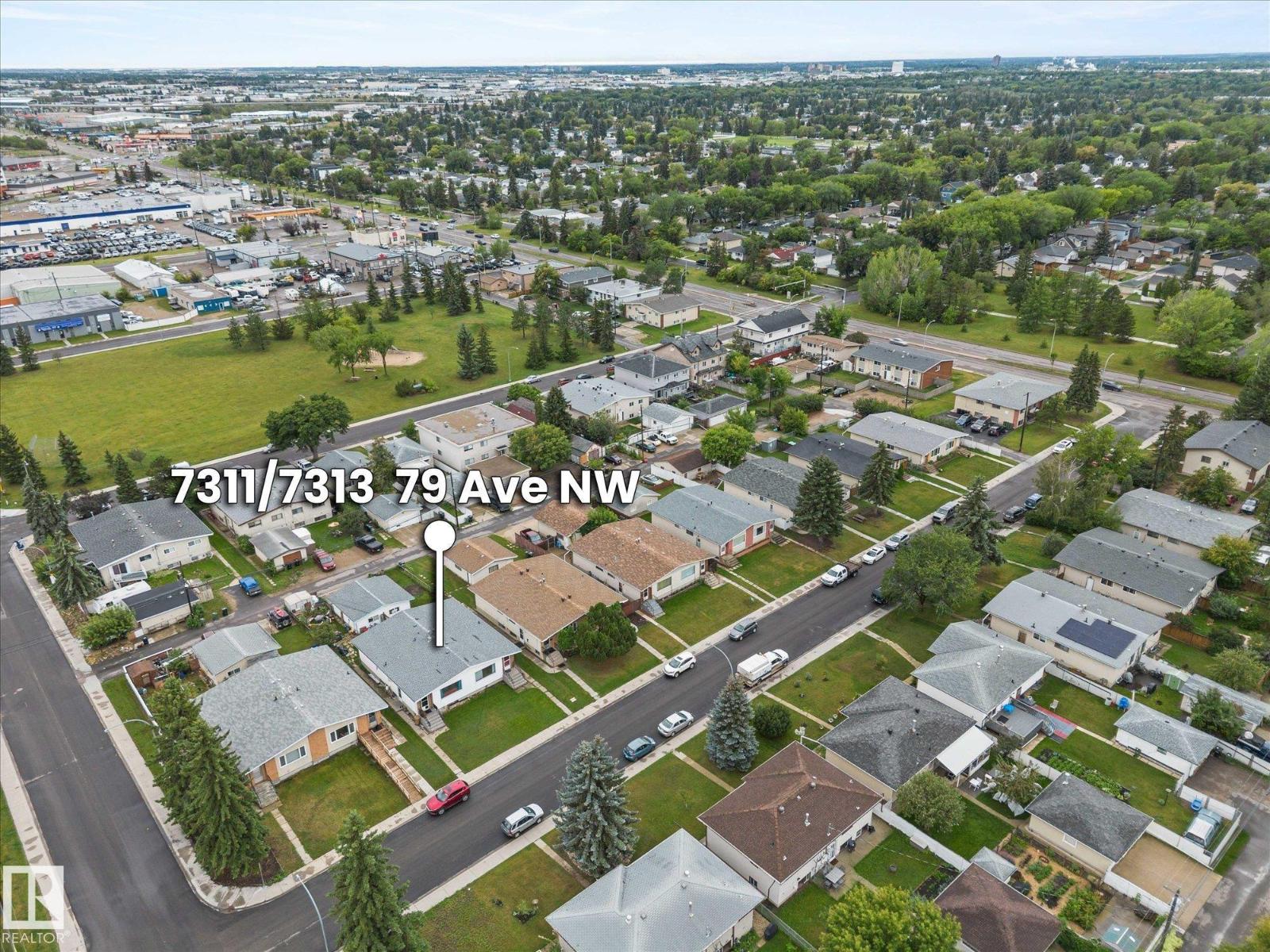 Photo 2 of 7311 7313 79 Av Nw, Edmonton AB