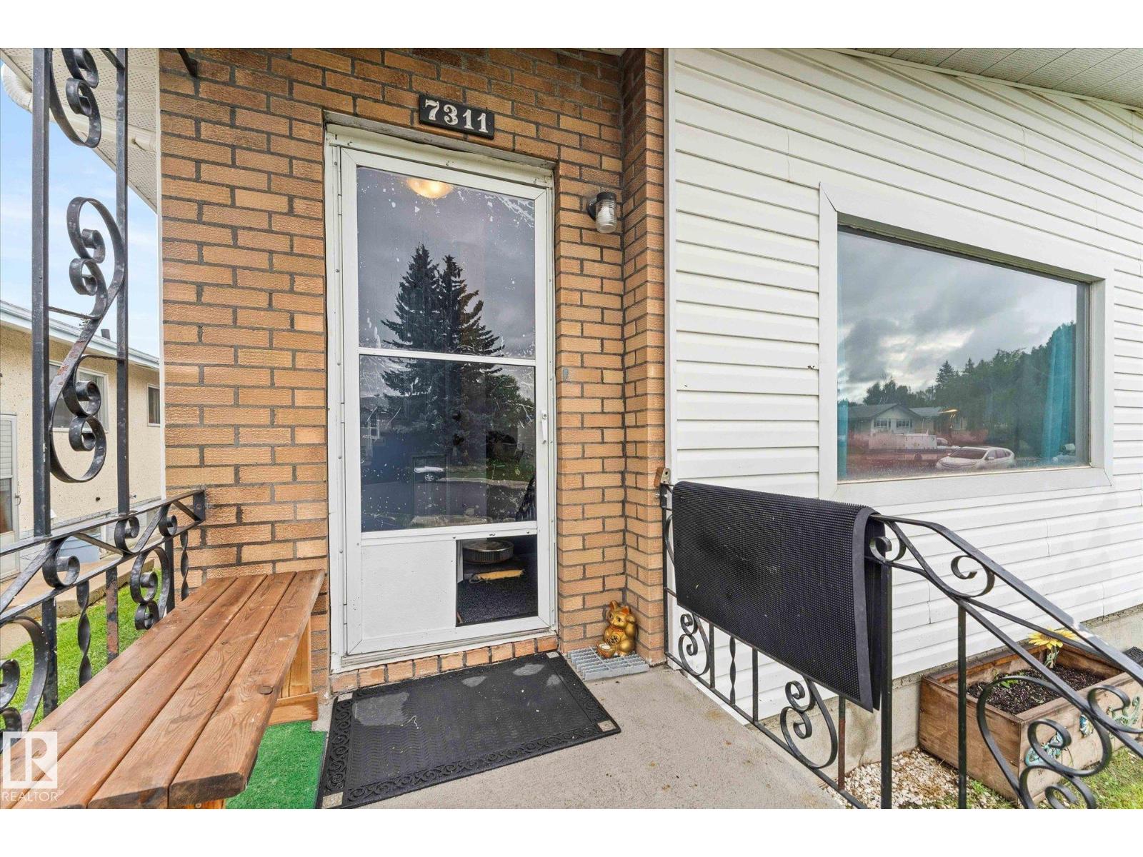Photo 30 of 7311 7313 79 Av Nw, Edmonton AB
