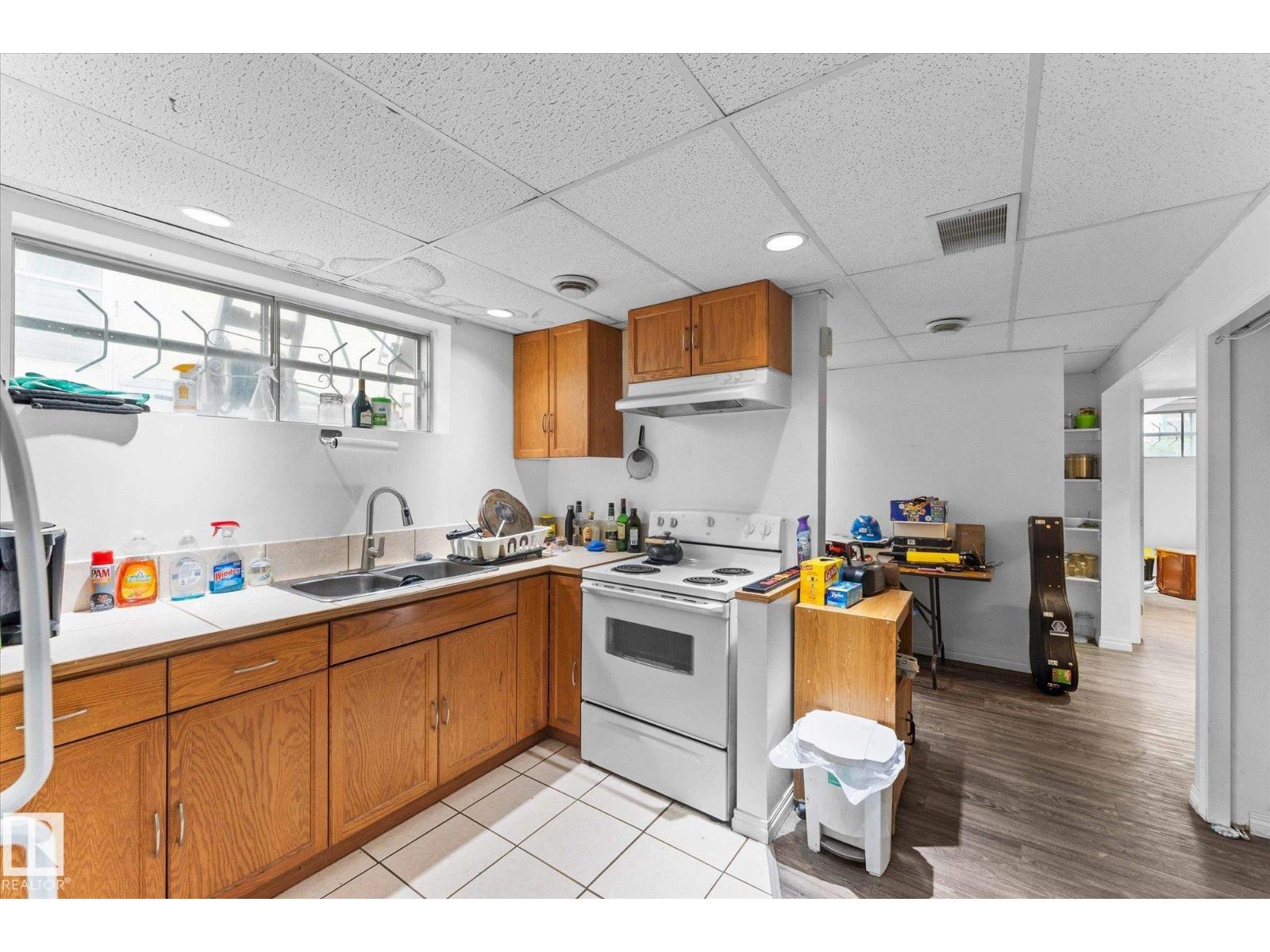 Photo 42 of 7311 7313 79 Av Nw, Edmonton AB