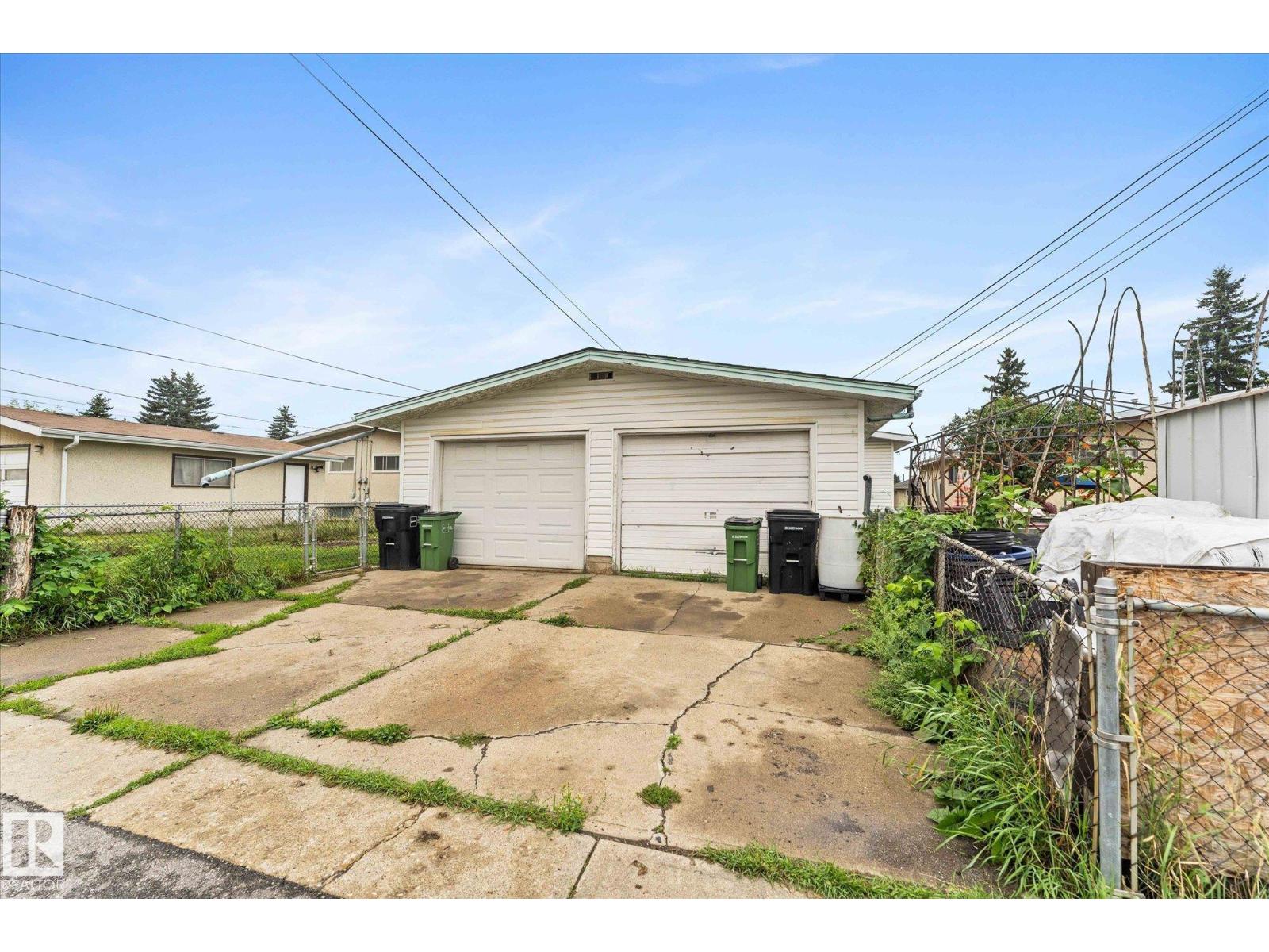 Photo 49 of 7311 7313 79 Av Nw, Edmonton AB