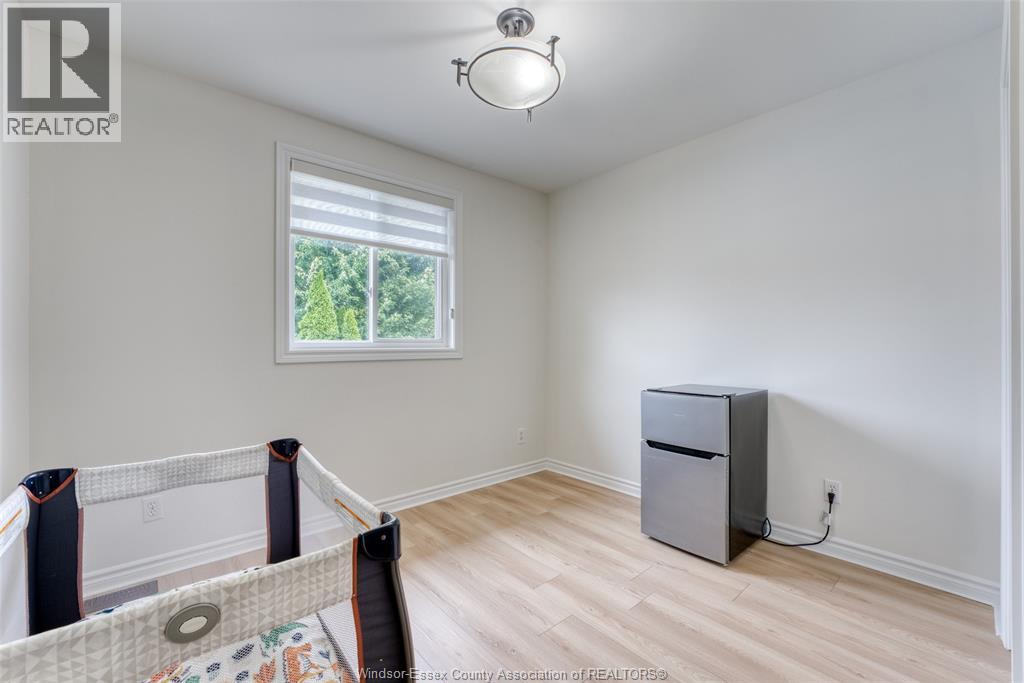 Photo 14 of 4652 Helsinki Crescent, Windsor ON