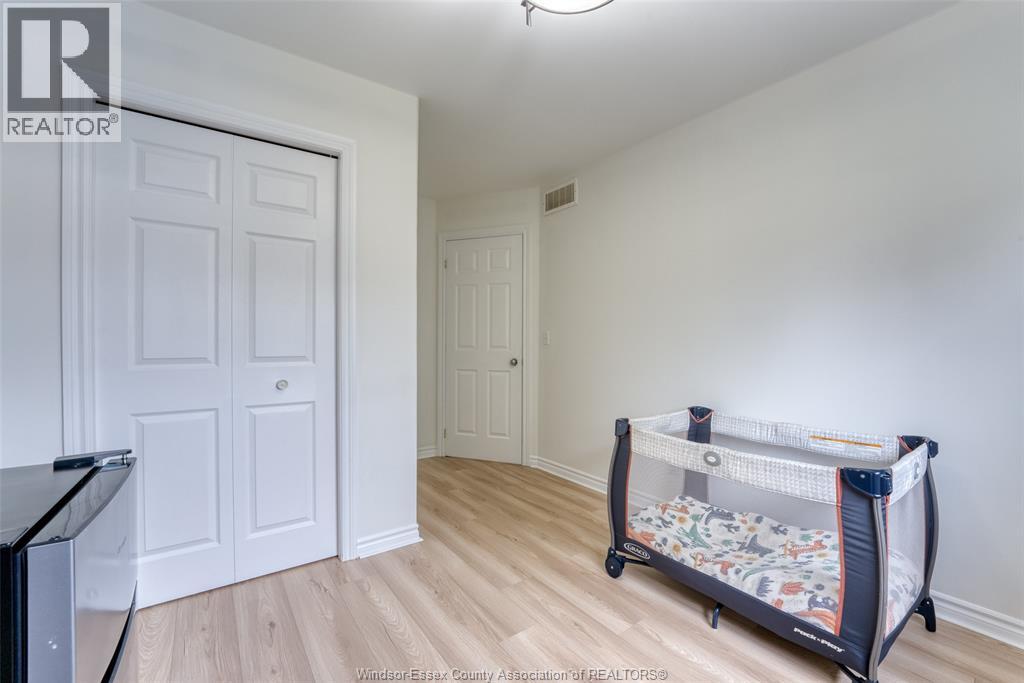 Photo 15 of 4652 Helsinki Crescent, Windsor ON