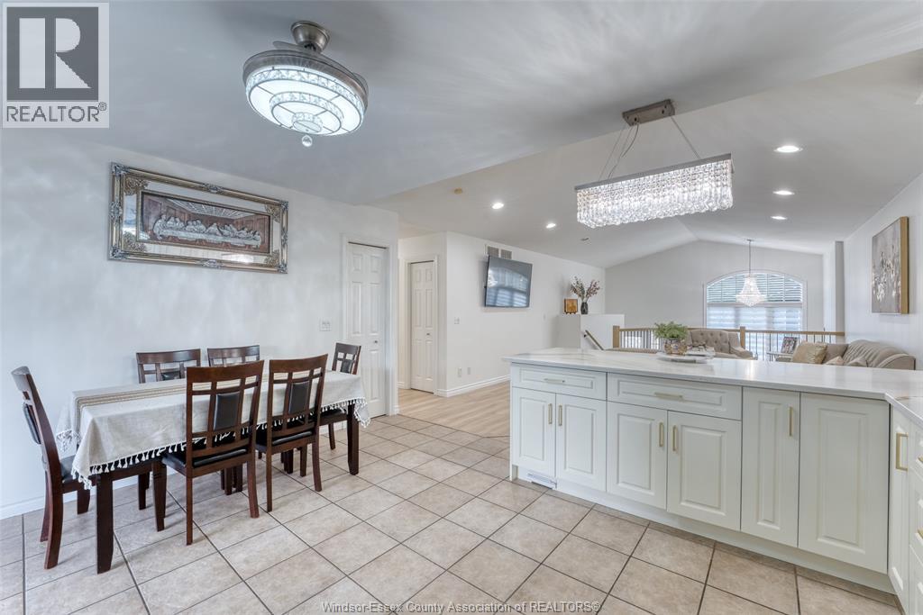 Photo 10 of 4652 Helsinki Crescent, Windsor ON