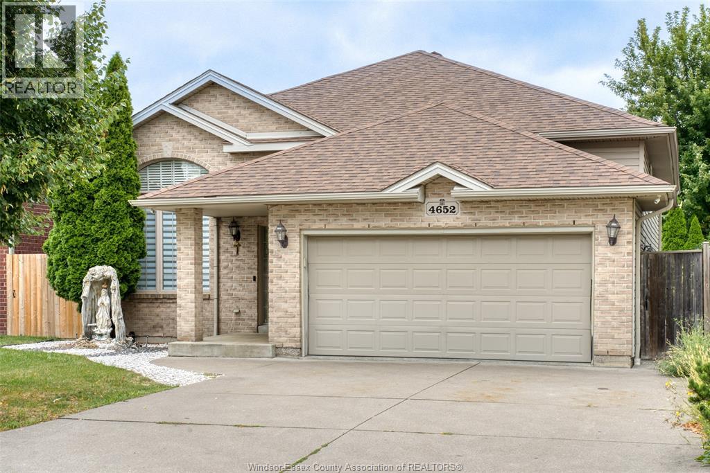 Photo 1 of 4652 Helsinki Crescent, Windsor ON