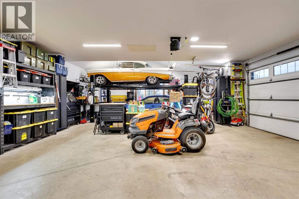 Photo 44 of 205 Weiss Drive, Saprae Creek AB