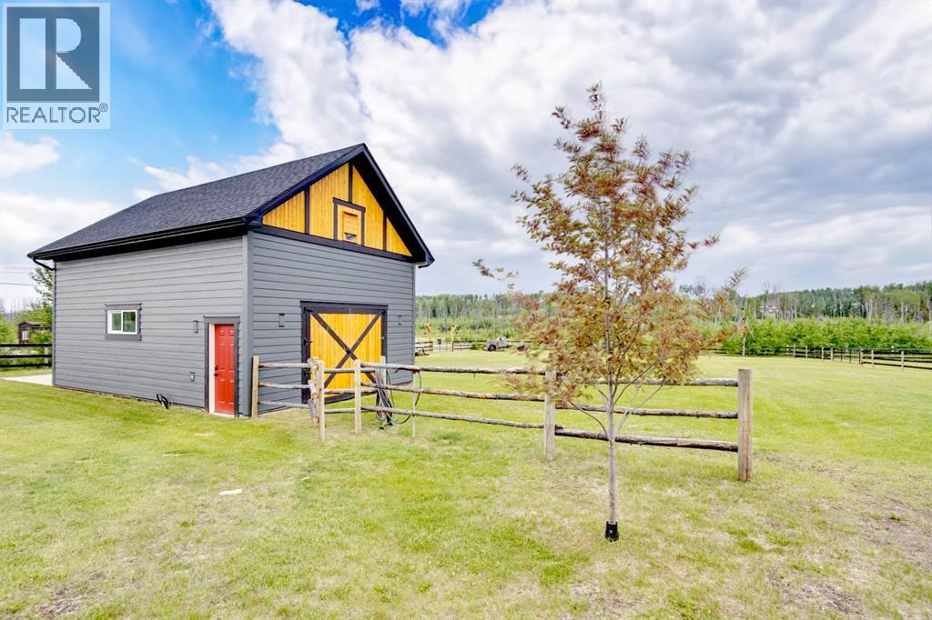 Photo 4 of 205 Weiss Drive, Saprae Creek AB