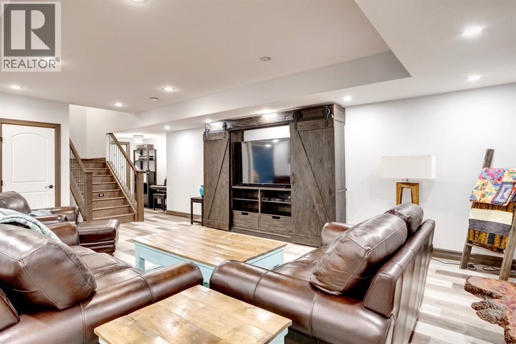 Photo 9 of 205 Weiss Drive, Saprae Creek AB