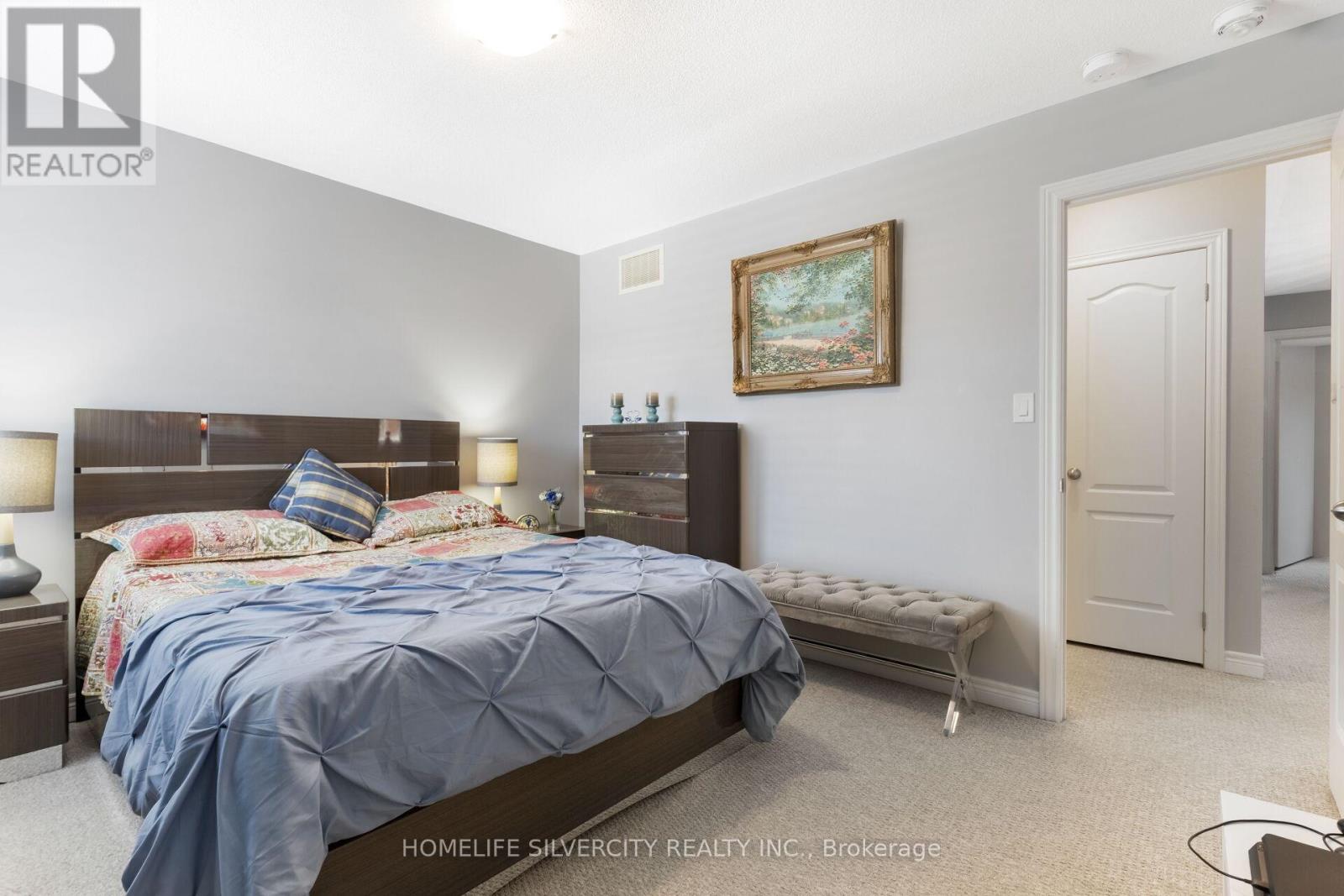 Photo 31 of 411 Windfields Farm Drive W, Oshawa ON