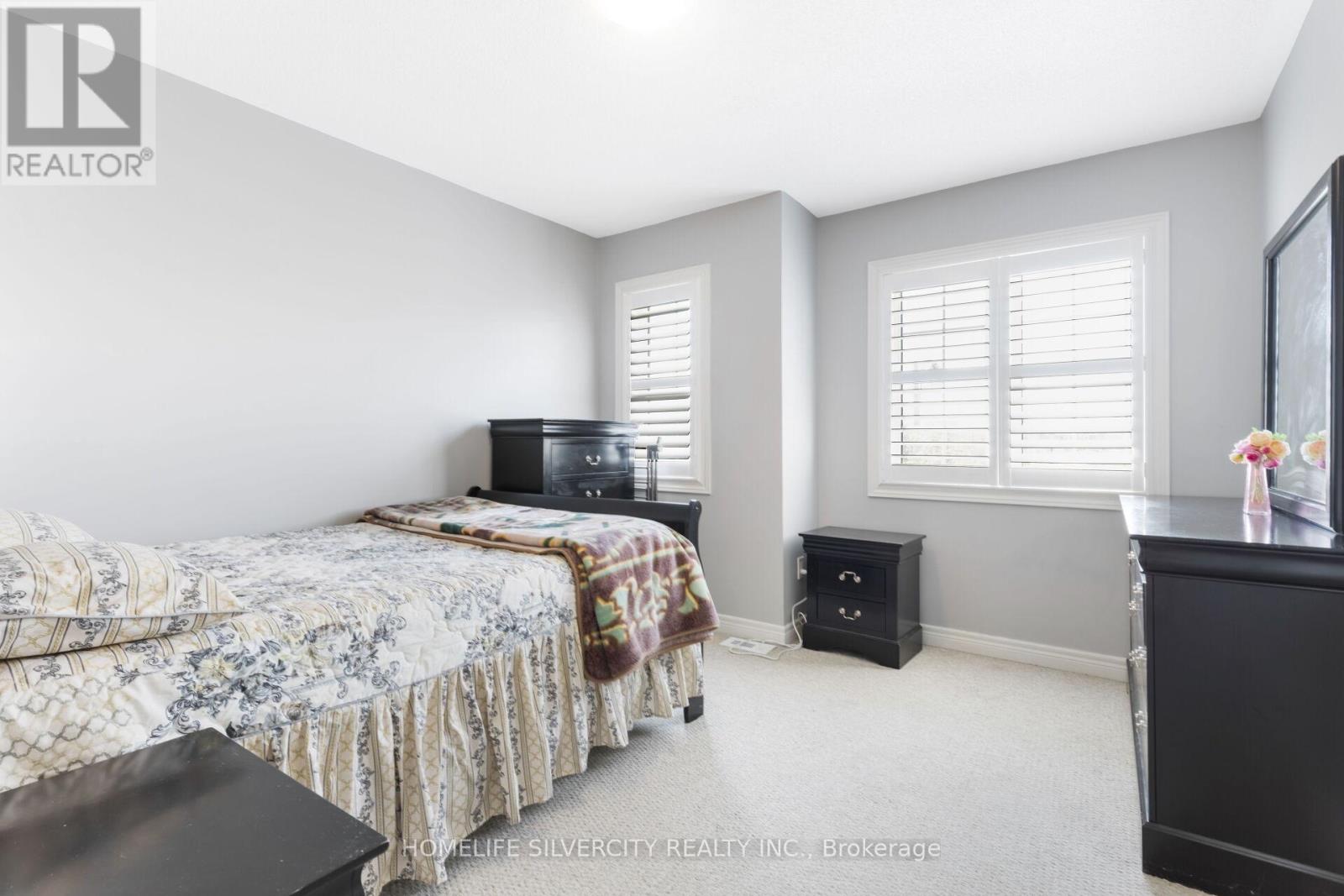 Photo 6 of 411 Windfields Farm Drive W, Oshawa ON